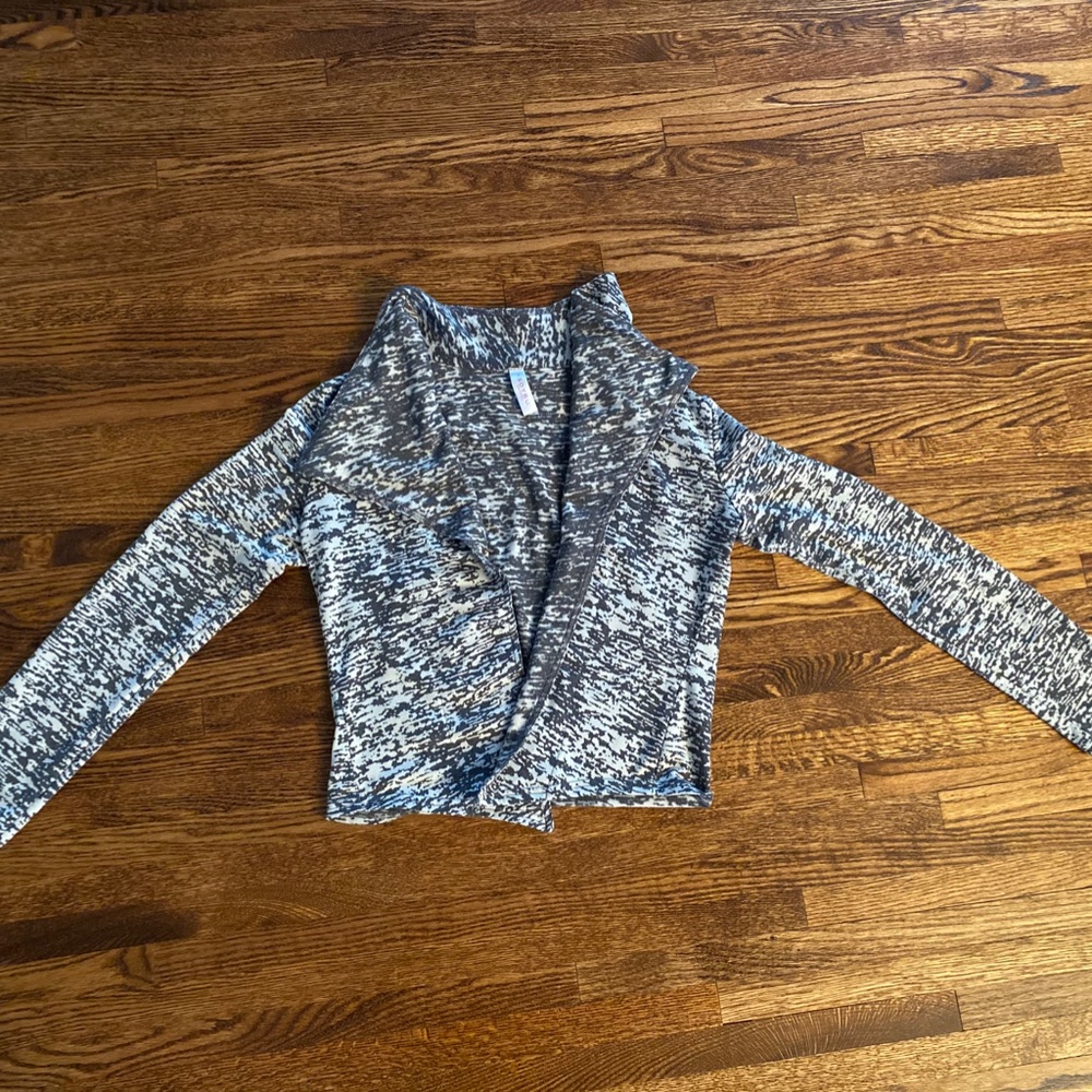 Soybu Open Cardigan - Size Medium - image 2